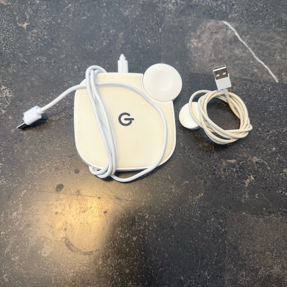 Apple charger bundle